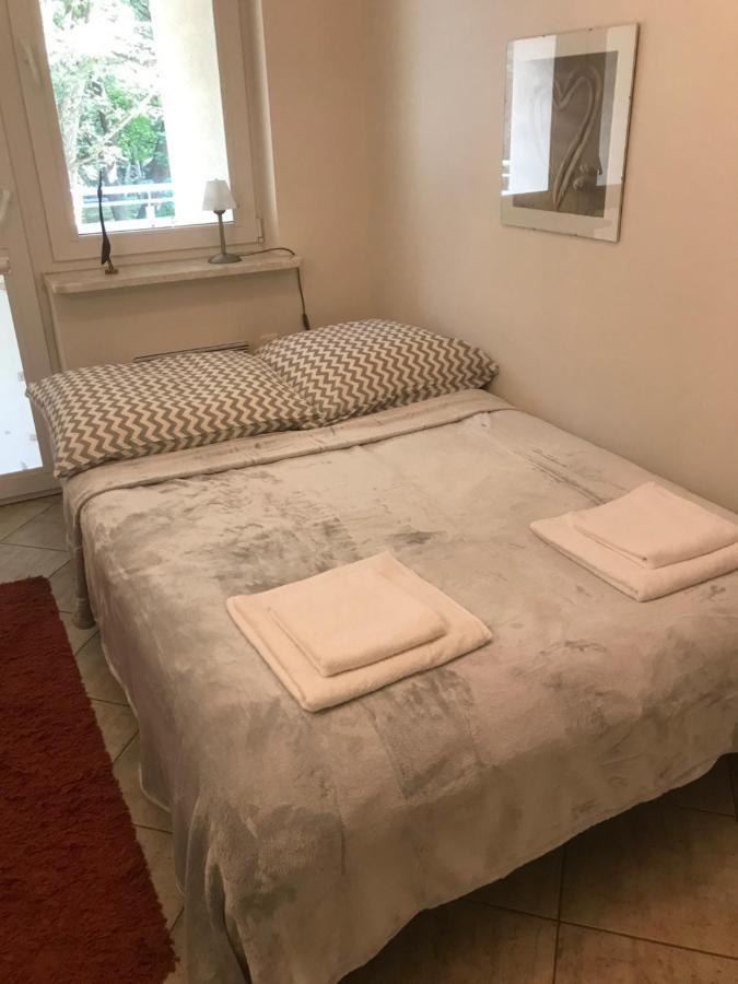 Apartament Bursztyn Apartman Kołobrzeg Kültér fotó